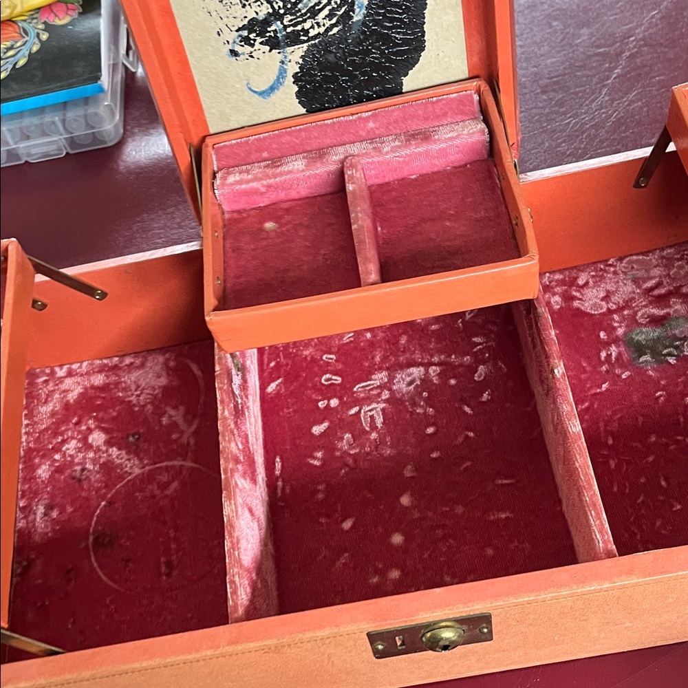 Jewelry Box - Picture 3 of 9